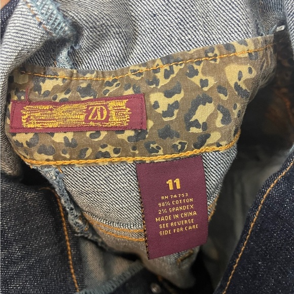 Denim Skirt with Yellow Buttons - Picture 2 of 3